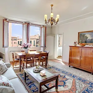 Canale Apartment Venice